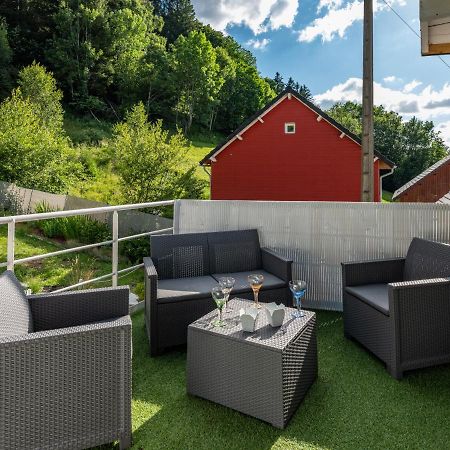 Stunning 4-Bed House In La Bourboule Villa Bagian luar foto