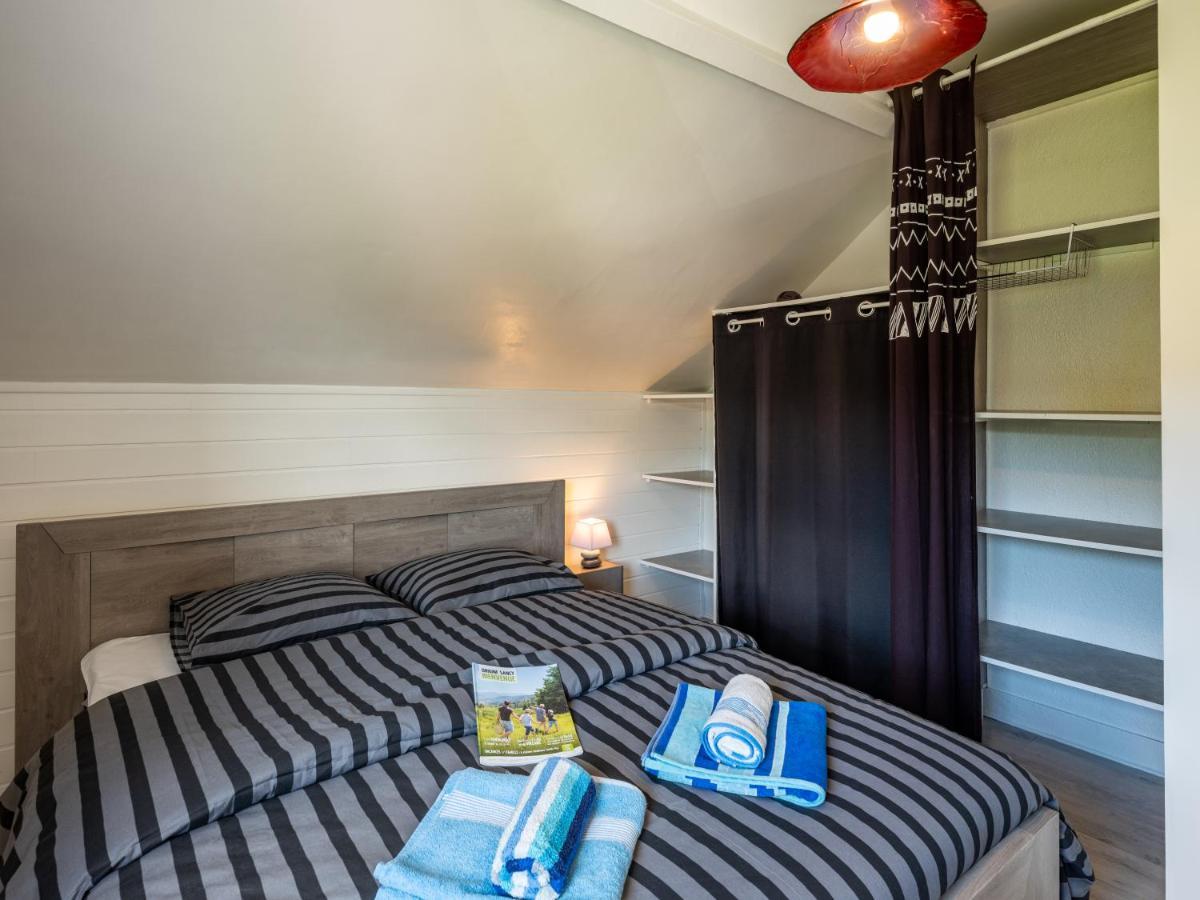Stunning 4-Bed House In La Bourboule Villa Bagian luar foto